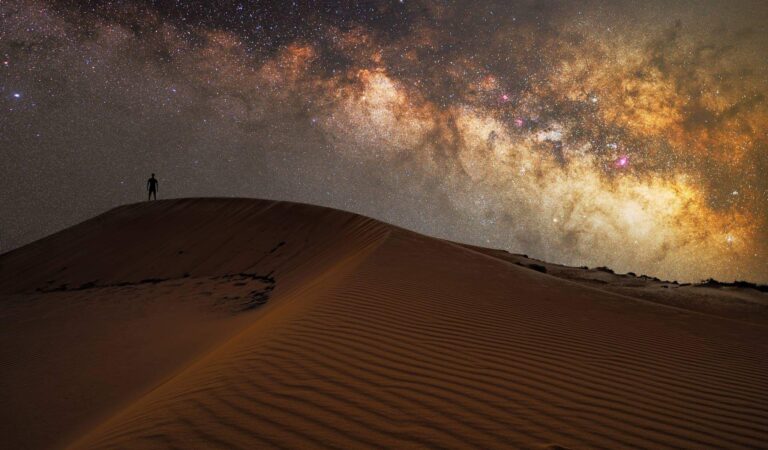 في الأنبار لا تموت المدن… بل تختبئ تحت الرمال